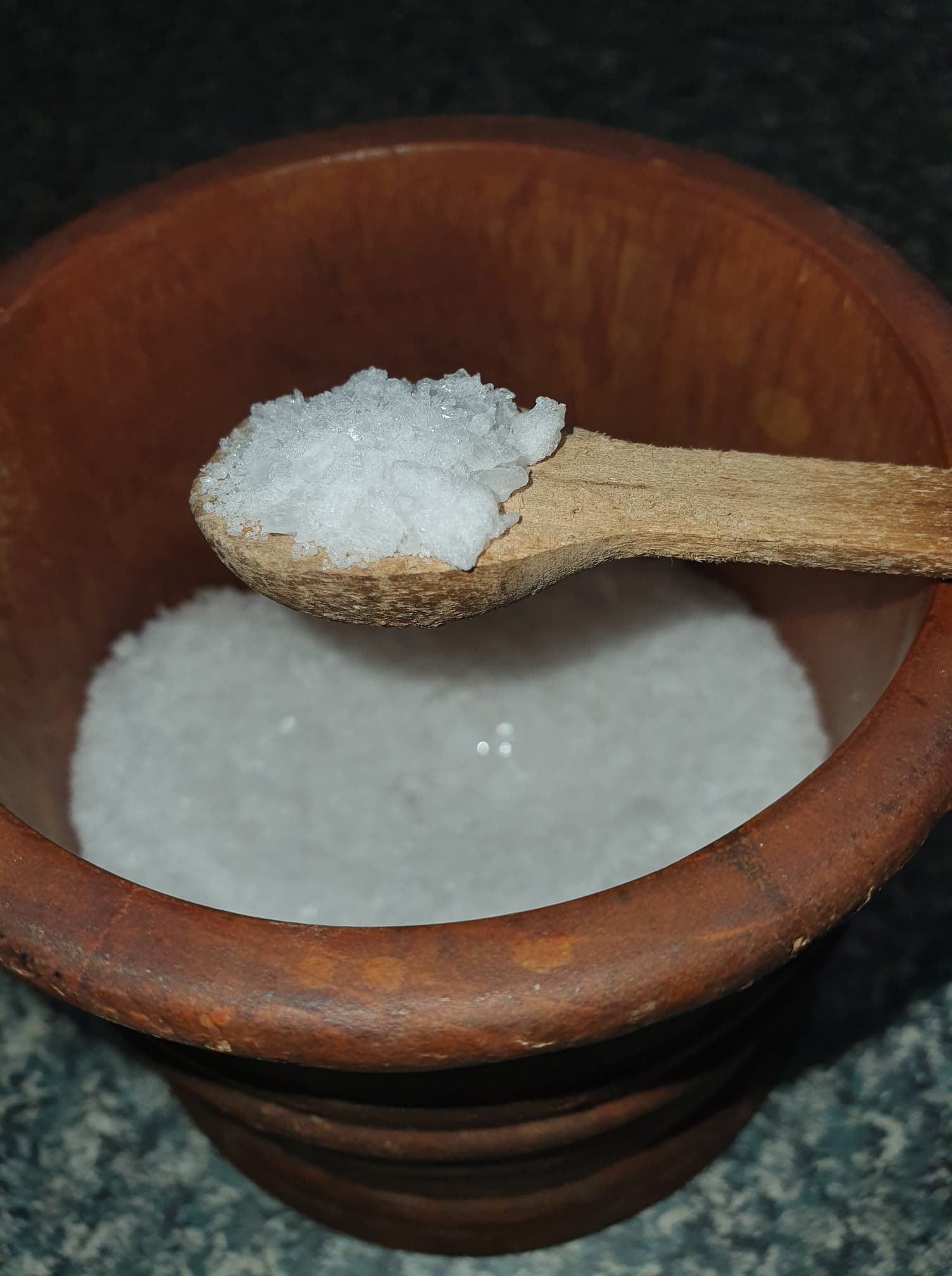 salt in a teaspoon